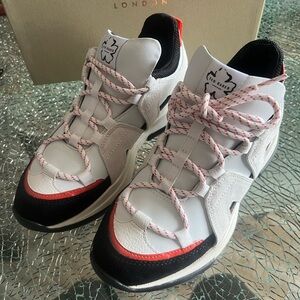 Ted Baker White and Black Sneakers